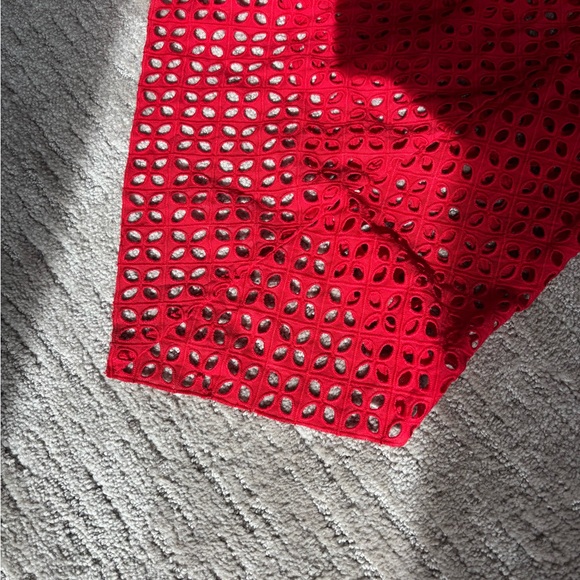 Carolina Herrera Red Eyelet Asymmetrical Shirt Dress size 6 - Picture 12 of 15